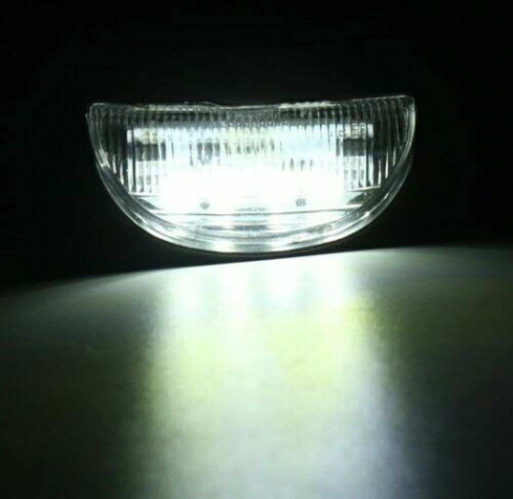 Диодно осветление за заден регистрационен номер 12V ЛЕД LED 1брой за Автомобили Камиони Бусове Ремаркета Каравани и Др.К2 Automax MAR608 1бр.